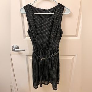 Forever 21 polka dot dress, comes with shiny black belt and gold buckle